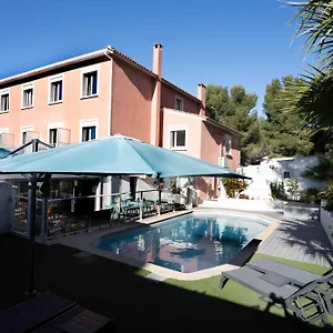 La Tuiliere Hotel